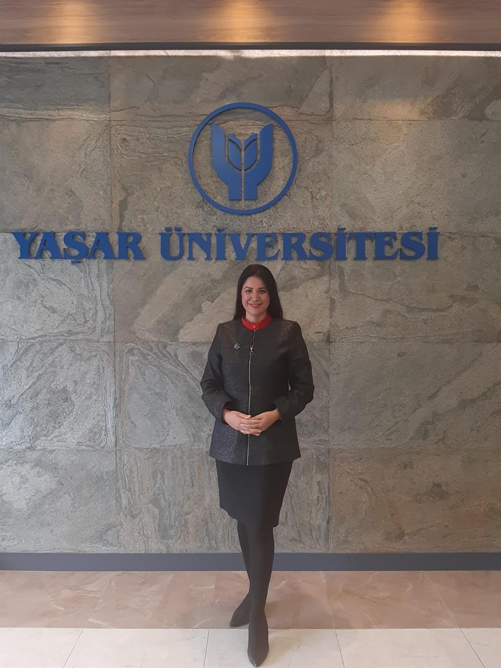 Yaşar Üniversitesi Ders öncesi