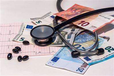 Sağlık ekonomisinin kalbi: İnsan, sağlık ve sorumluluk